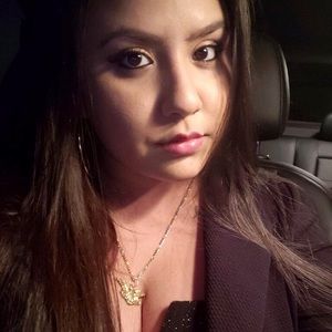 Meet your Posher, Brittney